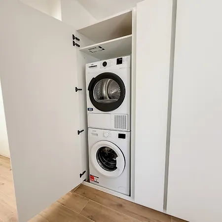 Apartament Twinsandbi B *