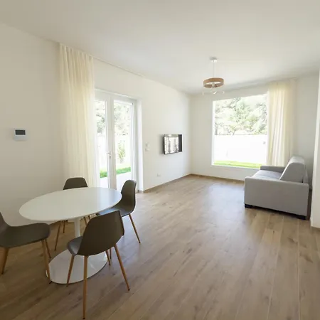 Apartament Twinsandbi B *